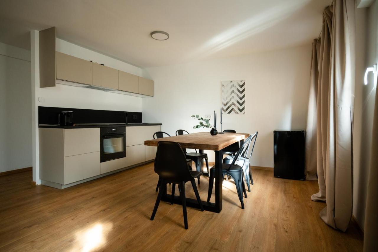 Oldtown Studio Apartment With 2 Bathrooms Düsseldorf Exterior foto