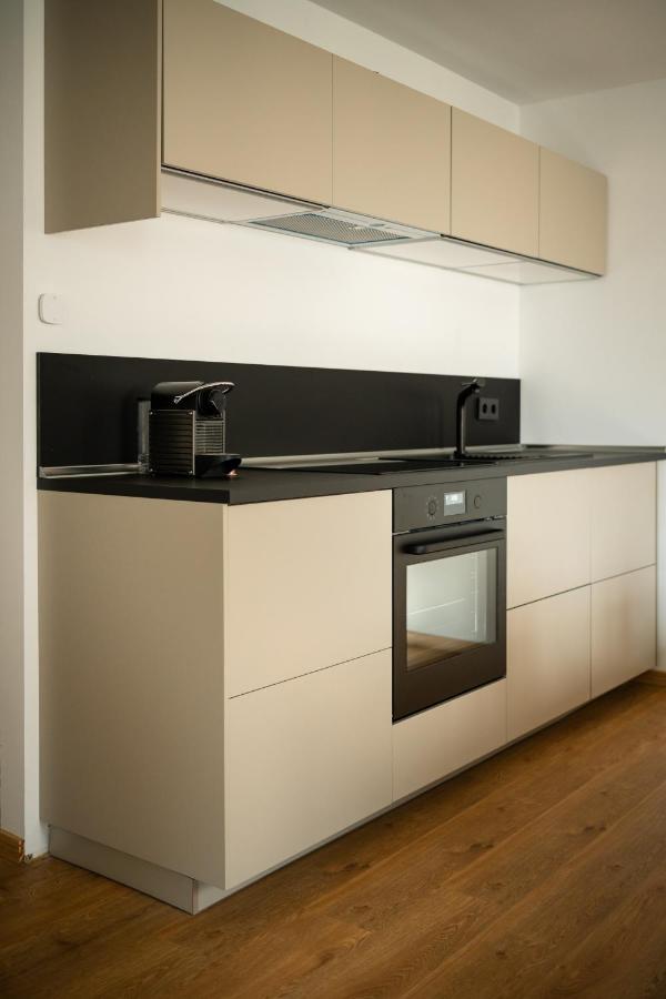 Oldtown Studio Apartment With 2 Bathrooms Düsseldorf Exterior foto